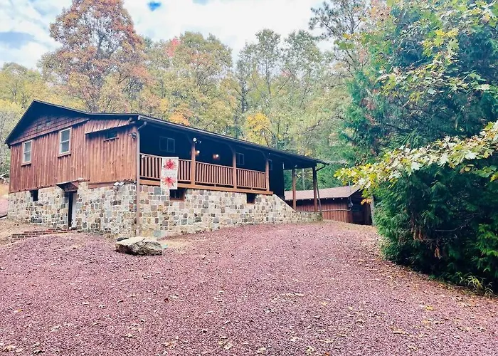 Cozy Log Cabin In Jim Thorpe